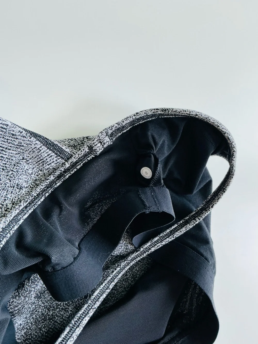 Lululemon Power Y Tank Sz 8 - Picture 5 of 6